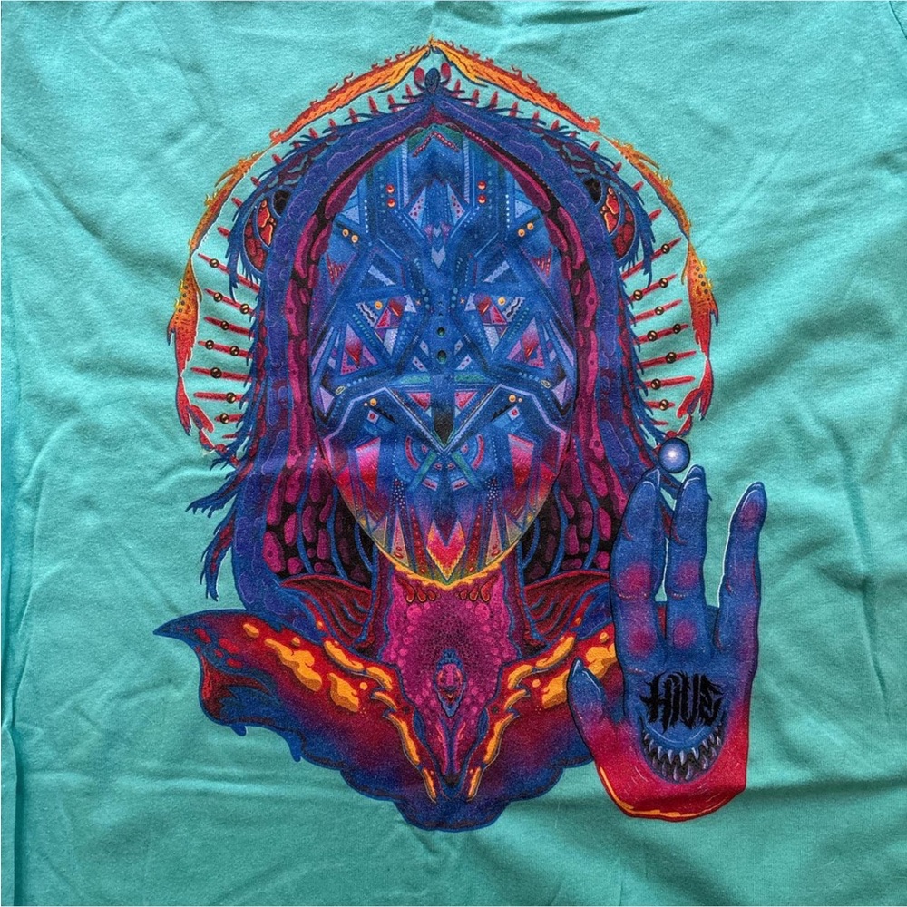 HIVE band Graphic tee womens S Shirt next level